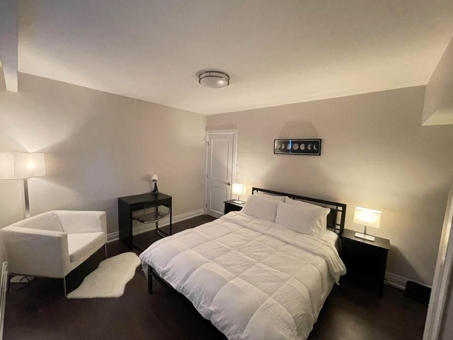 3-Bedroom Modern Luxury Apartment In The Heart Of City Toronto Extérieur photo